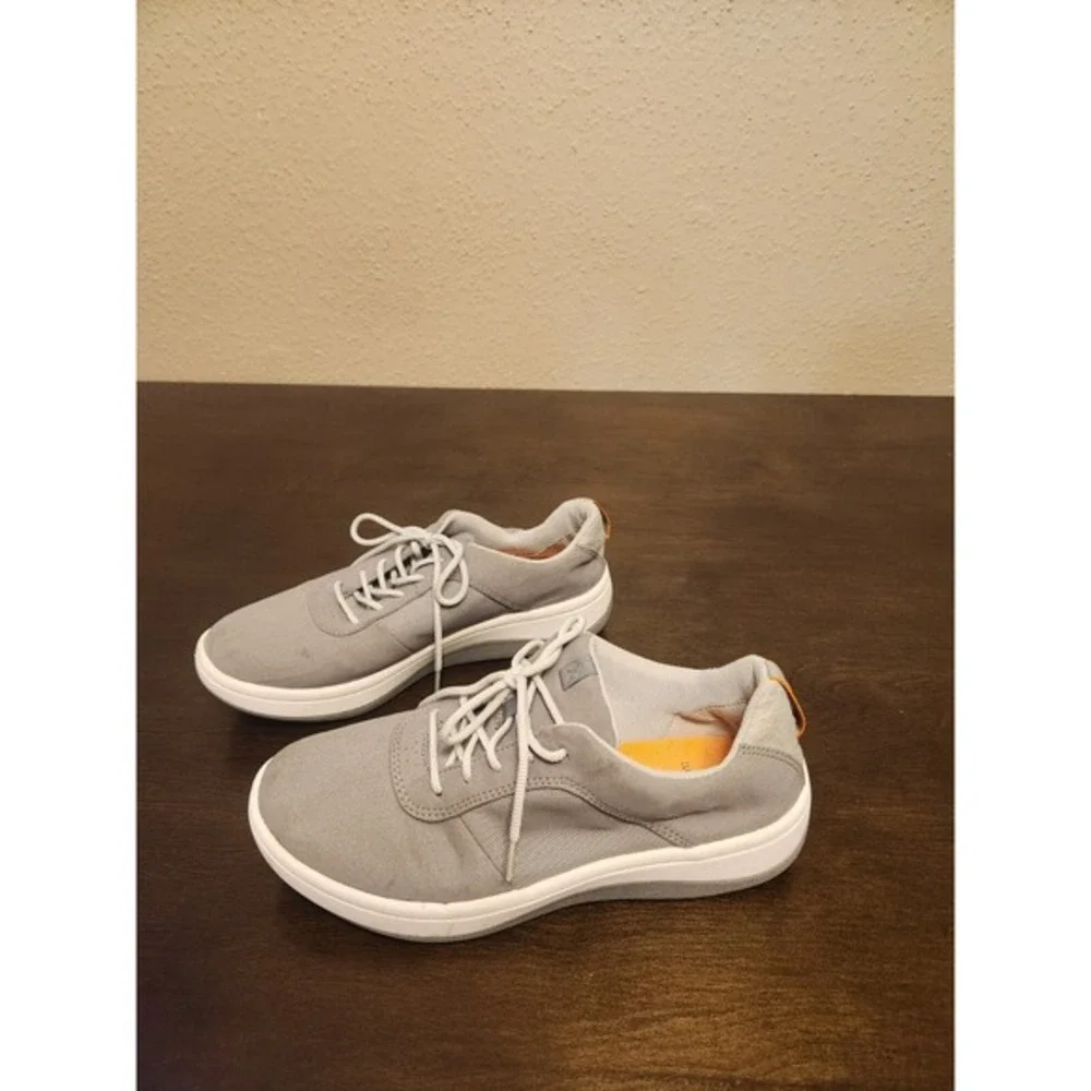 Cloudsteppers Clarks Arla Step Womens Gray Textile Cushion Walking Sneakers Sz 6
